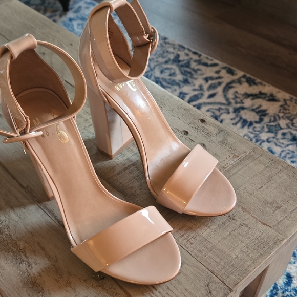 Mix No. 6 Shoes - Mix No. 6 Blush Nude Block Heel Sandals Size 6 M Like New